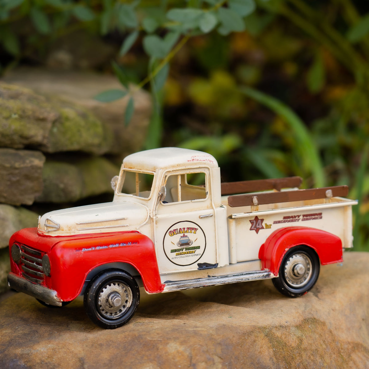 Vintage Style Iron Pickup Truck