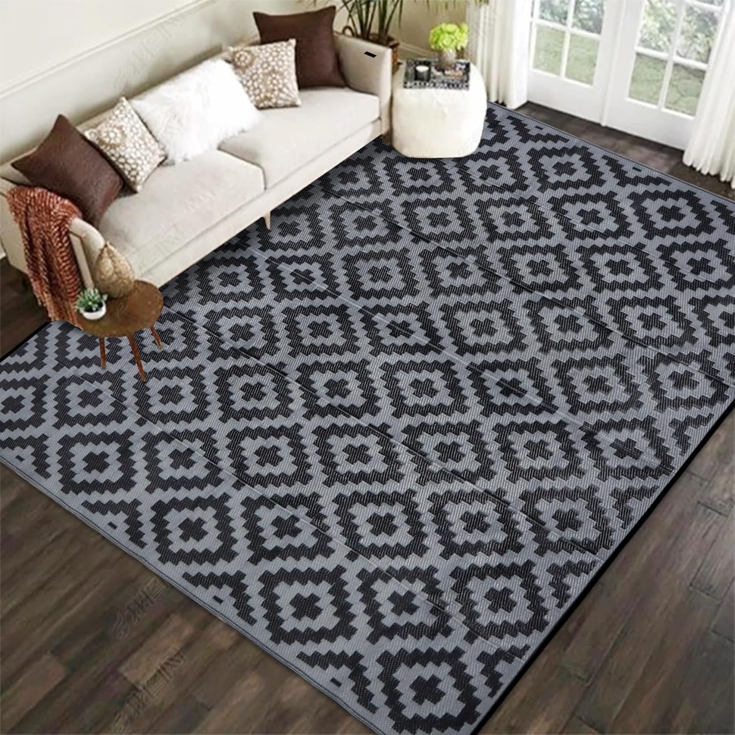 Waterproof Outdoor Rug 5x8 ft, Plastic Reversible Rug, Modern Area Rug, Large Floor Mat for Outdoors, RV, Patio, Backyard, Deck, Picnic, Beach, Camping, Black & Beige