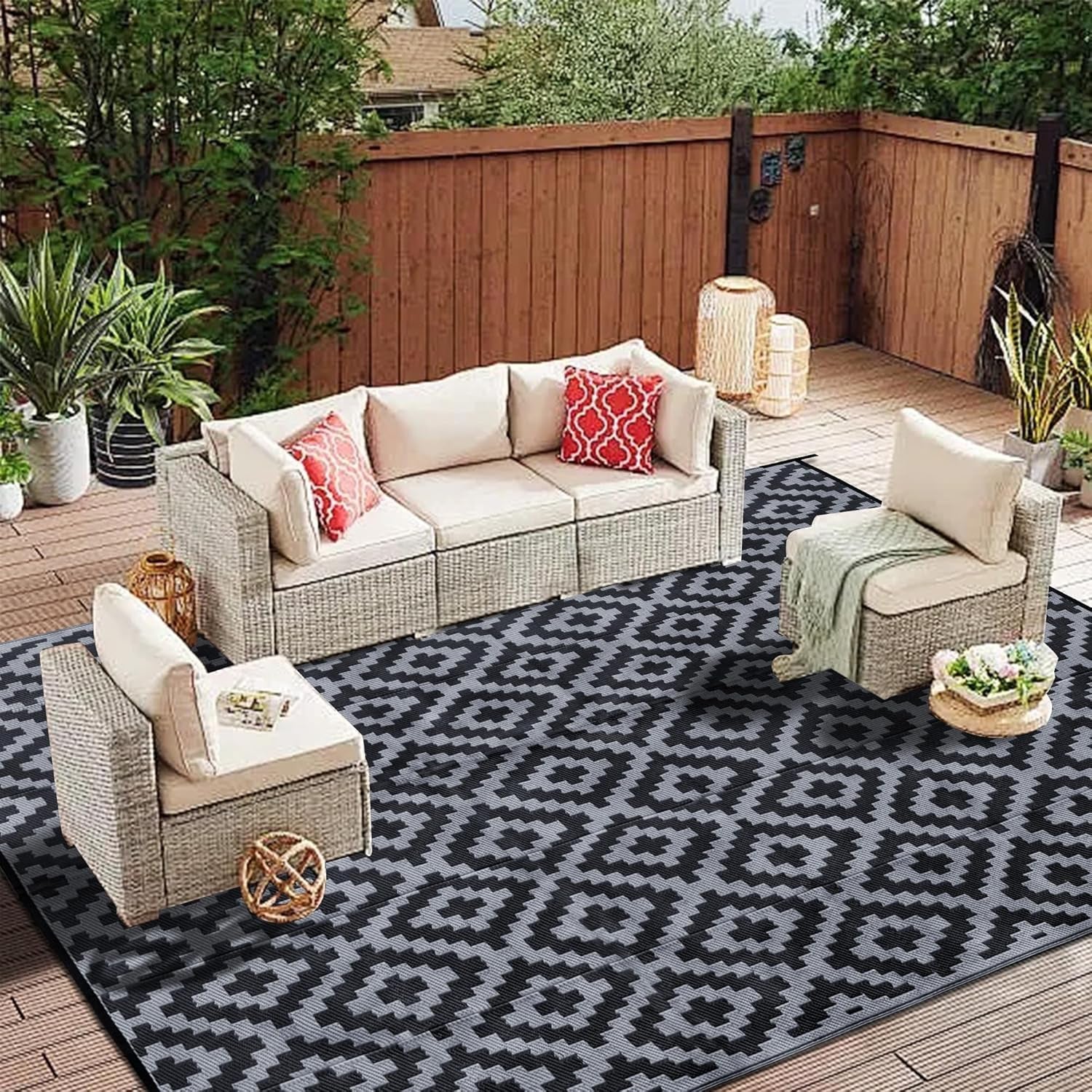 Waterproof Outdoor Rug 5x8 ft, Plastic Reversible Rug, Modern Area Rug, Large Floor Mat for Outdoors, RV, Patio, Backyard, Deck, Picnic, Beach, Camping, Black & Beige