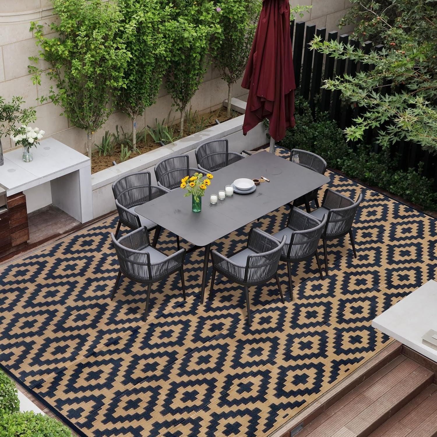 Waterproof Outdoor Rug 5x8 ft, Plastic Reversible Rug, Modern Area Rug, Large Floor Mat for Outdoors, RV, Patio, Backyard, Deck, Picnic, Beach, Camping, Black & Beige