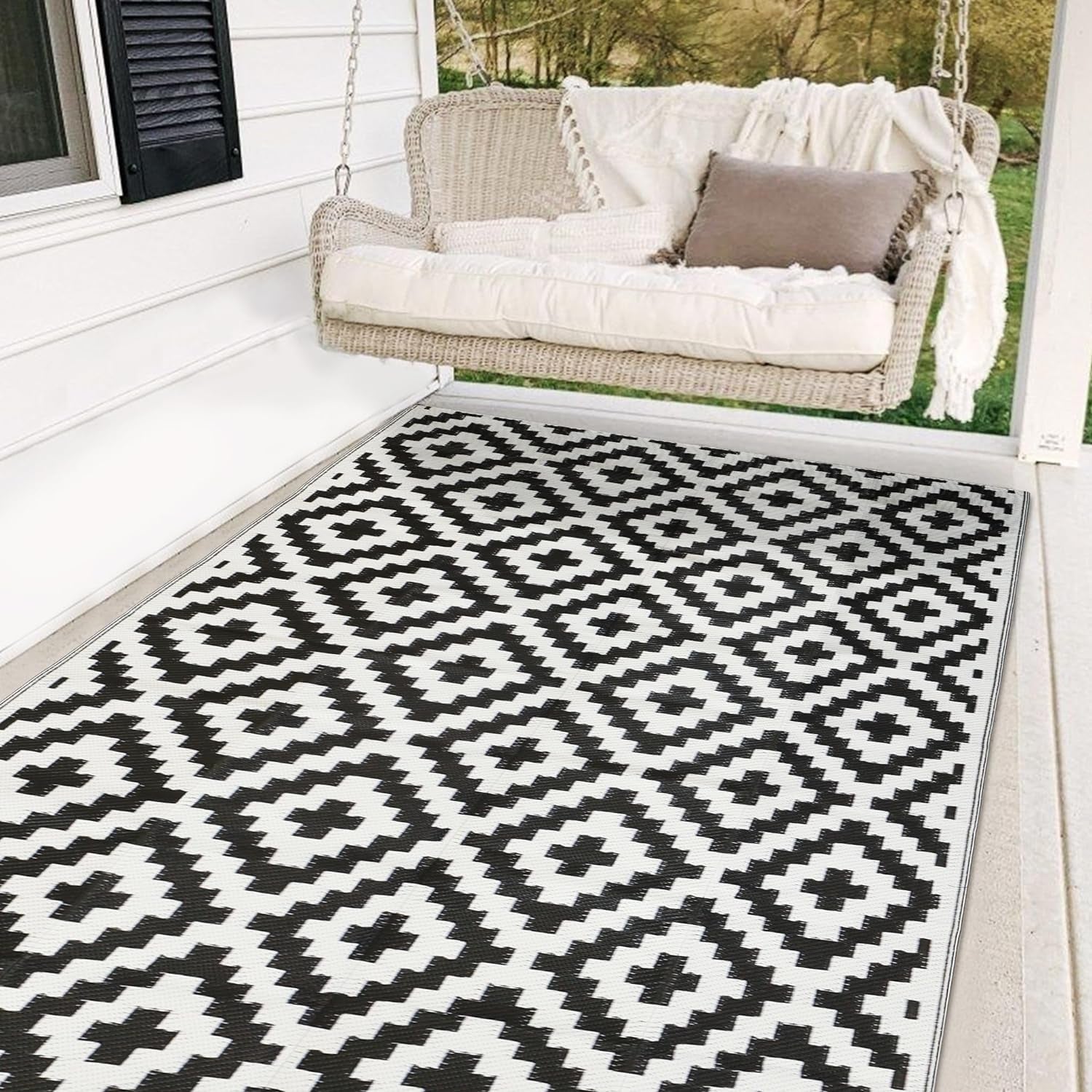 Waterproof Outdoor Rug 5x8 ft, Plastic Reversible Rug, Modern Area Rug, Large Floor Mat for Outdoors, RV, Patio, Backyard, Deck, Picnic, Beach, Camping, Black & Beige