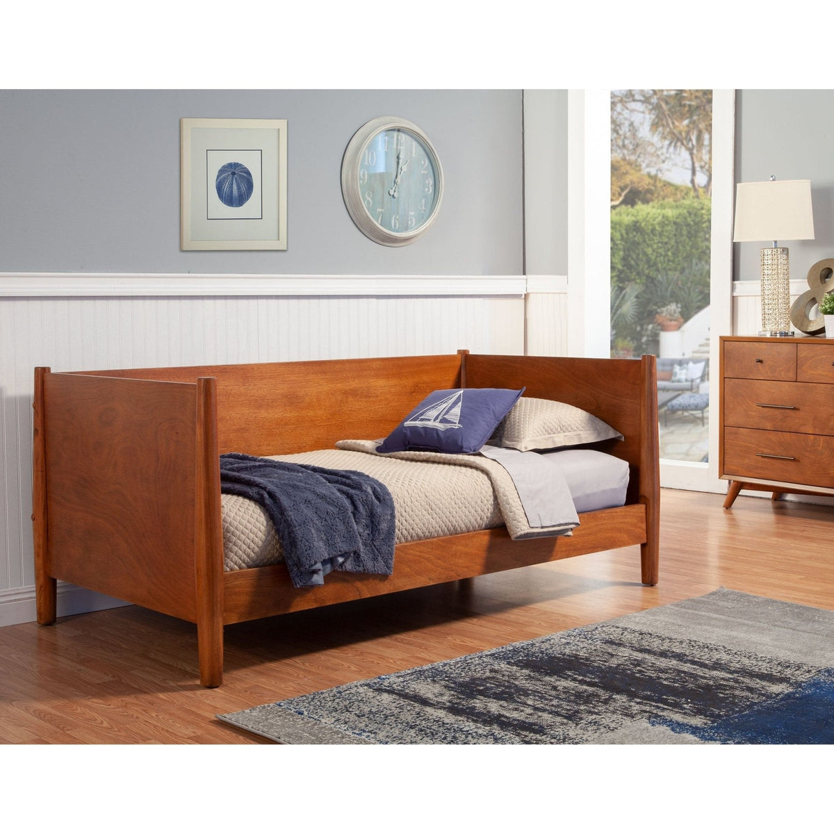 Flynn Mid Century Modern Twin Size Day Bed - Chestnut