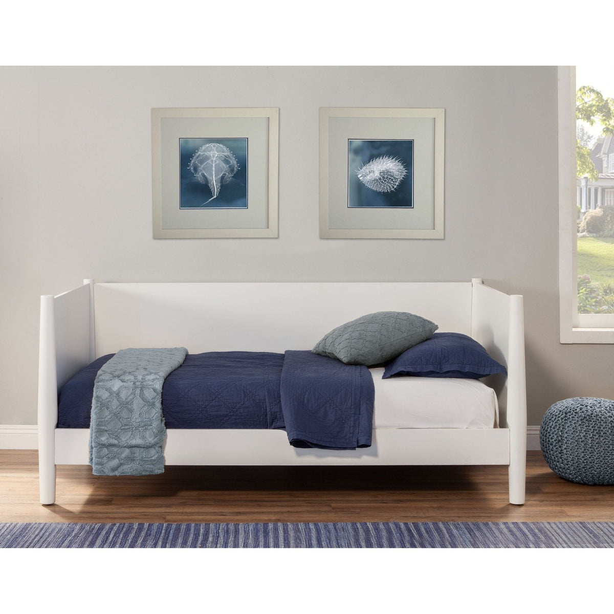 Flynn Mid Century Modern Twin Size Day Bed - White