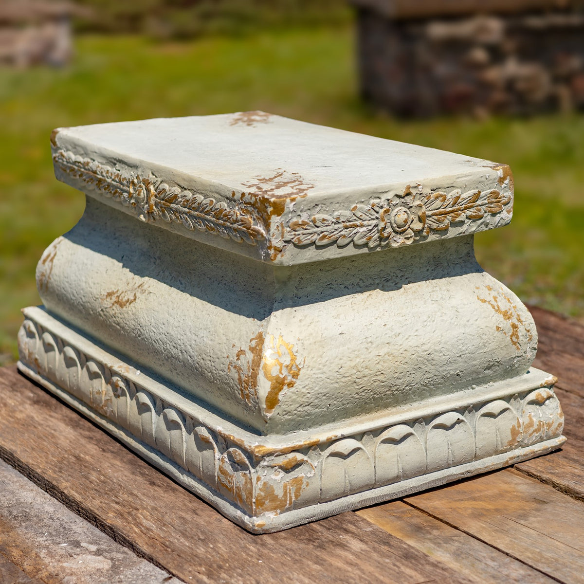 12" Magnesium Pedestal Base for 26.5"t Lions