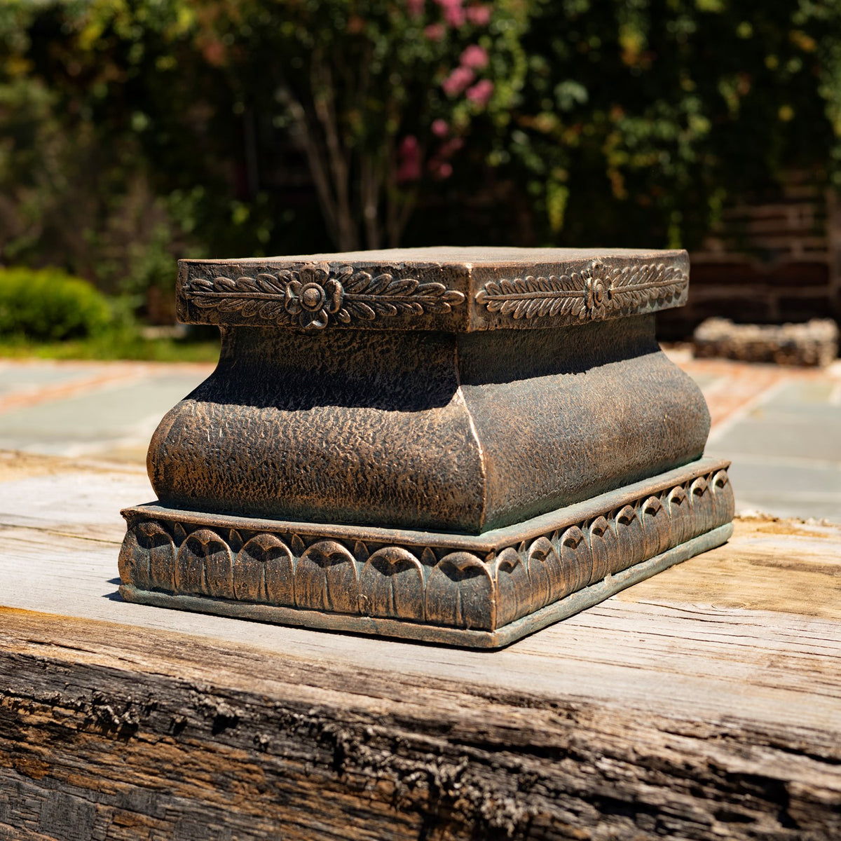 12" Magnesium Pedestal Base for 26.5"t Lions