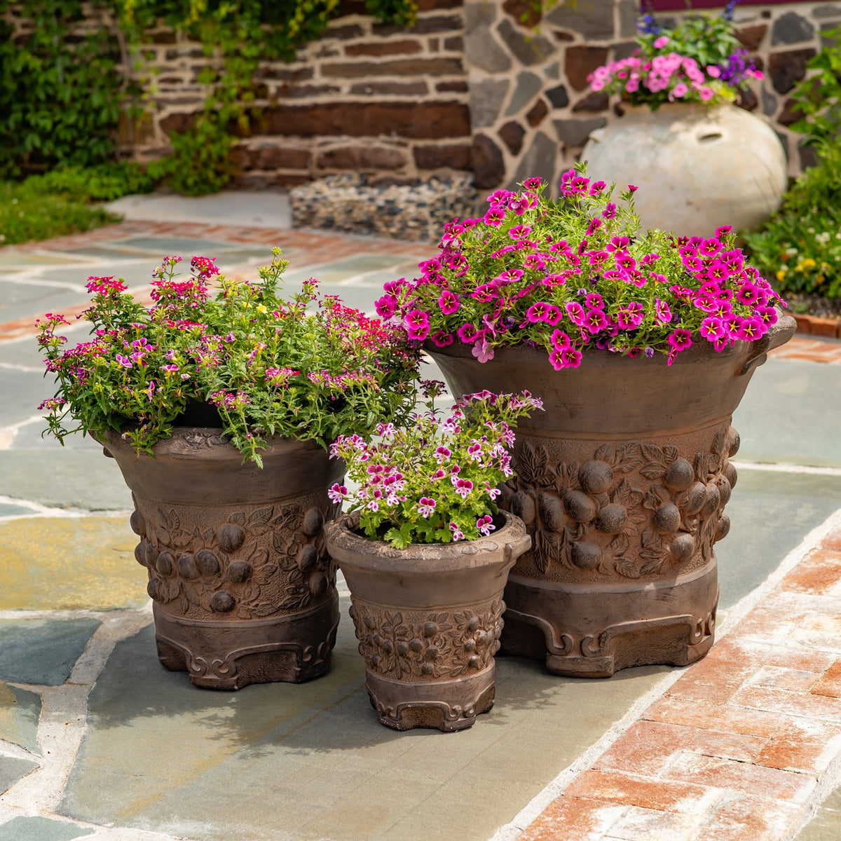 Set of 3 Assorted Magnesium Round Urn Planters