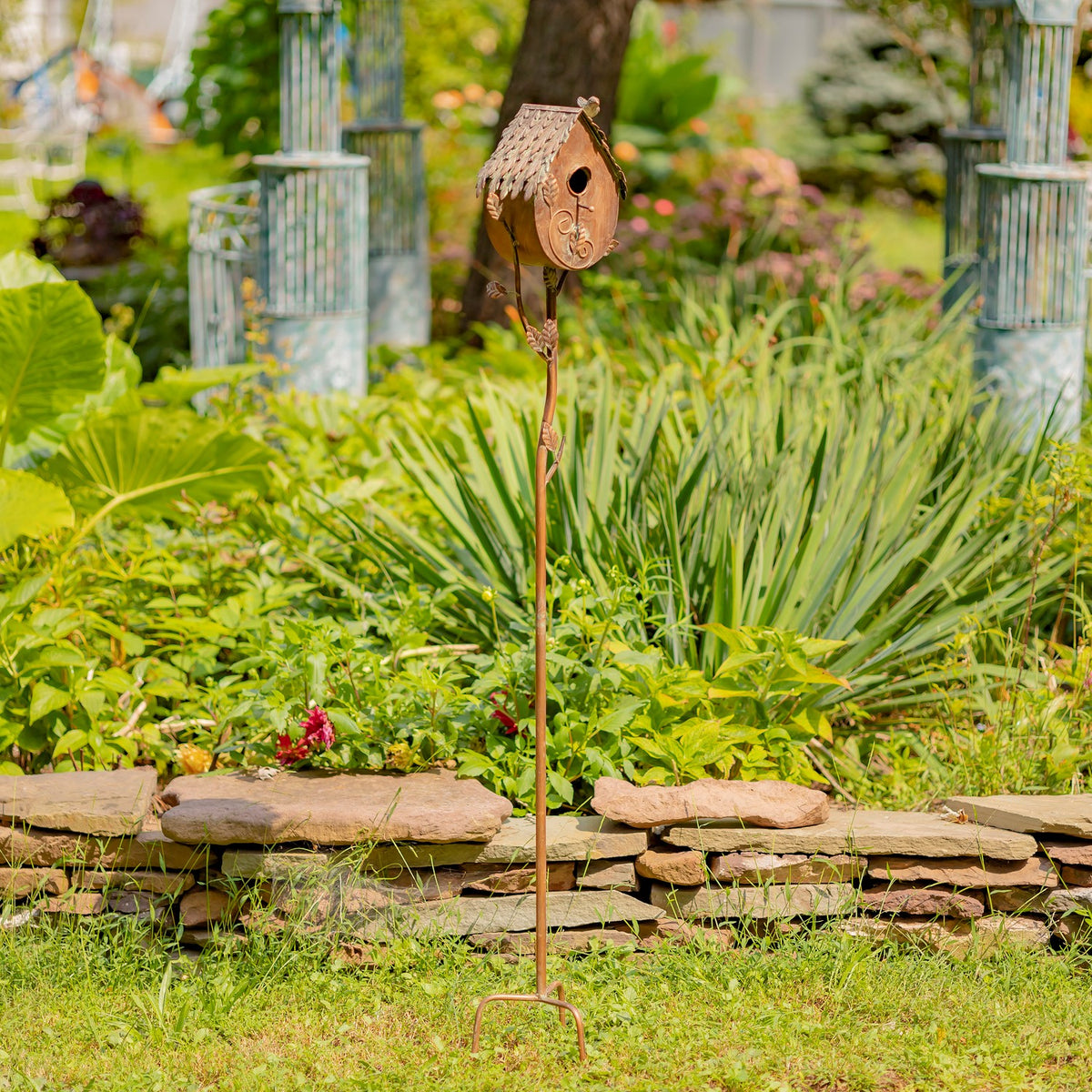 Country Style Iron Birdhouse Stake "Farm House"