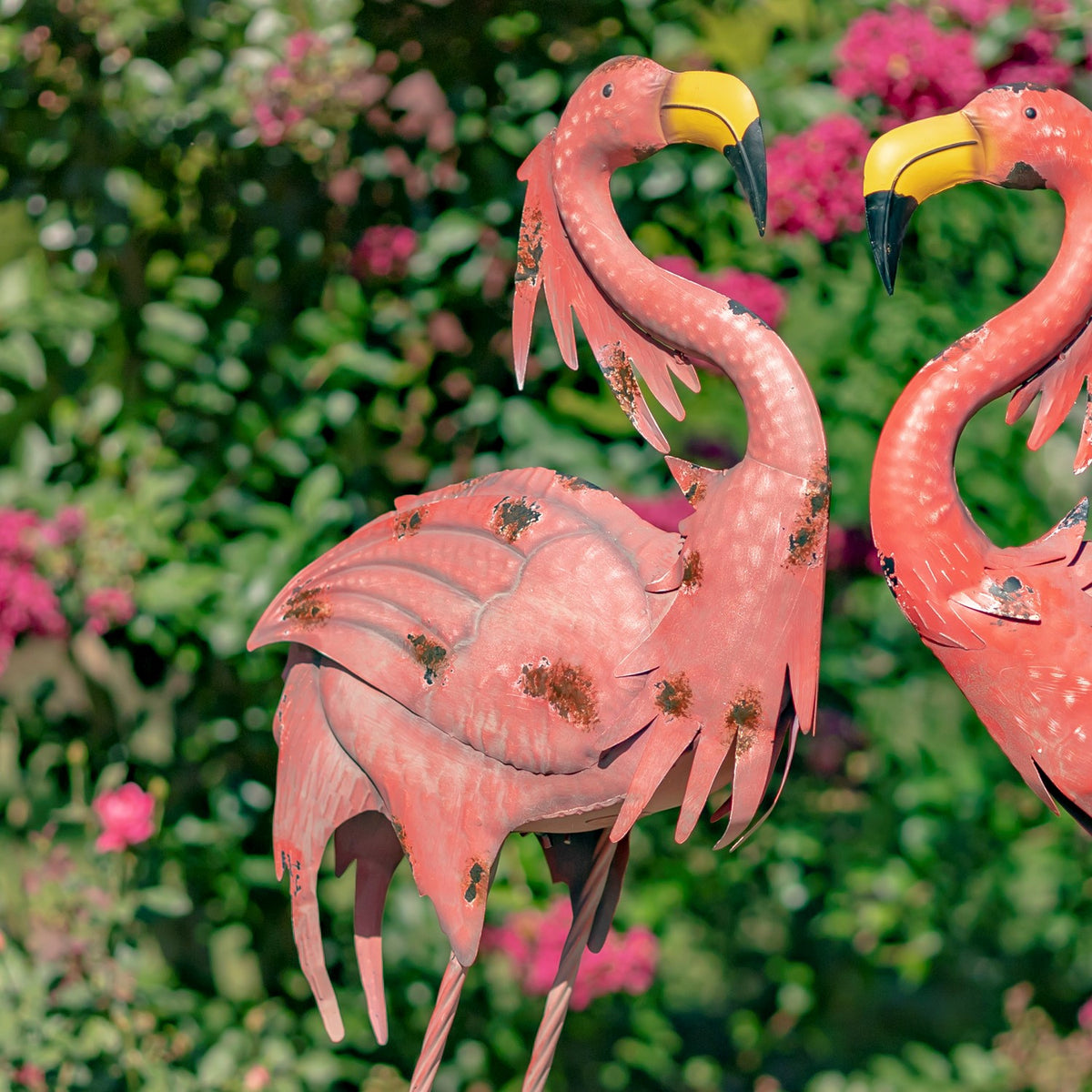Set of 4 Bright Pink Iron Flamingos