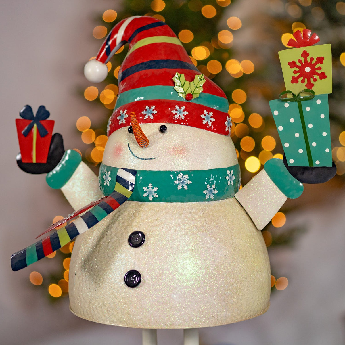 27" Tall Iron Snowman Holding Presents Figurine "Tsugo-Bugo"
