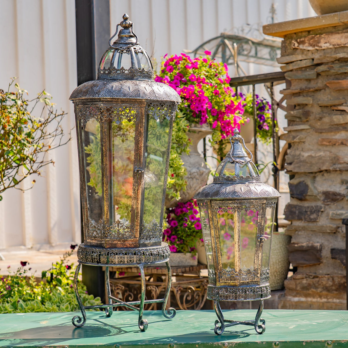Set of 2 Iron/Glass Terrariums "Barcelona"