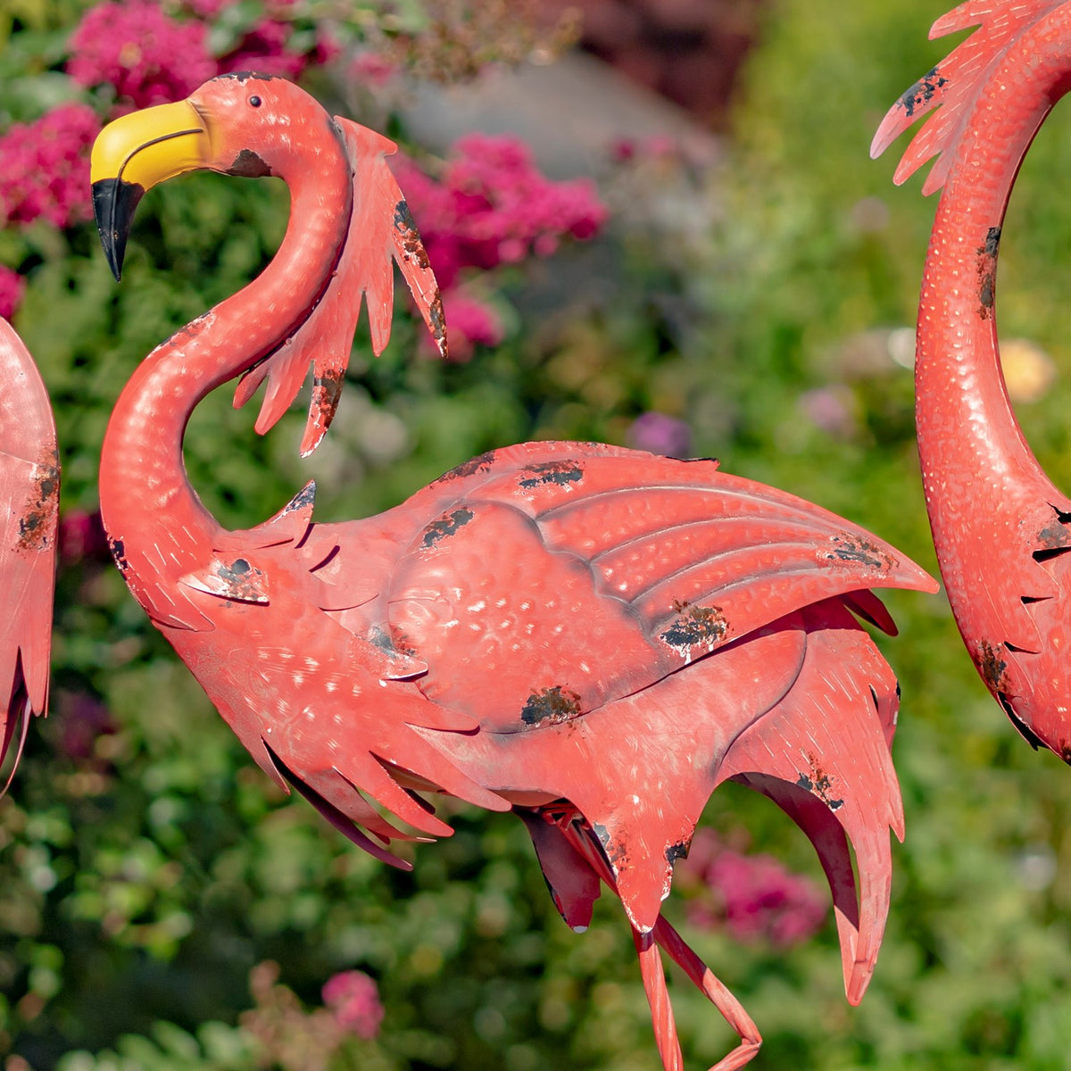 Set of 4 Bright Pink Iron Flamingos