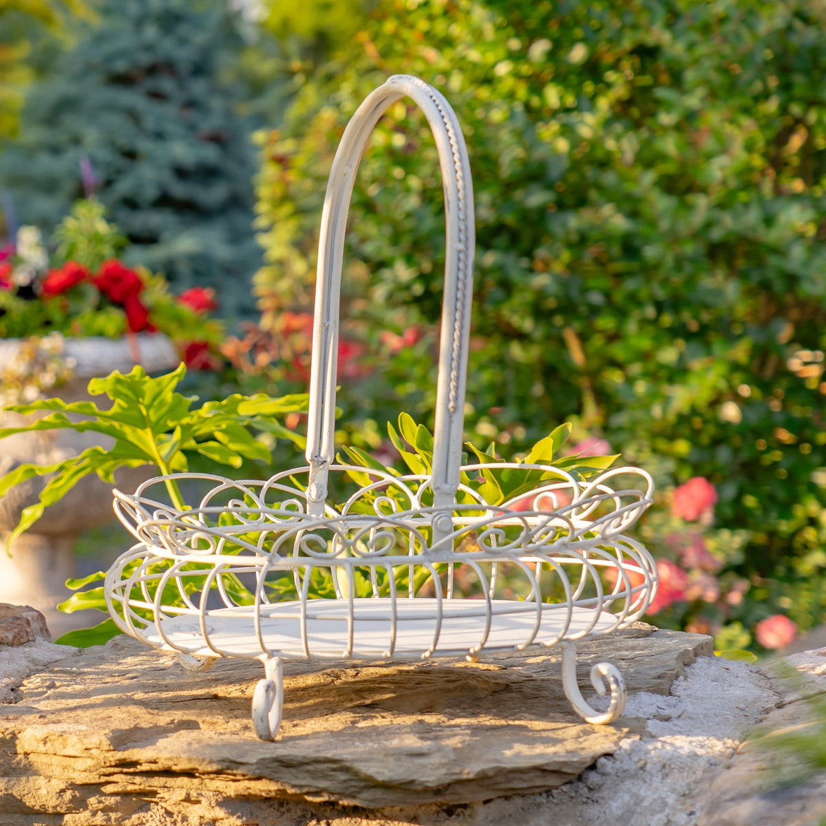 Set of 2 Freestanding Garden Baskets "Stephania"