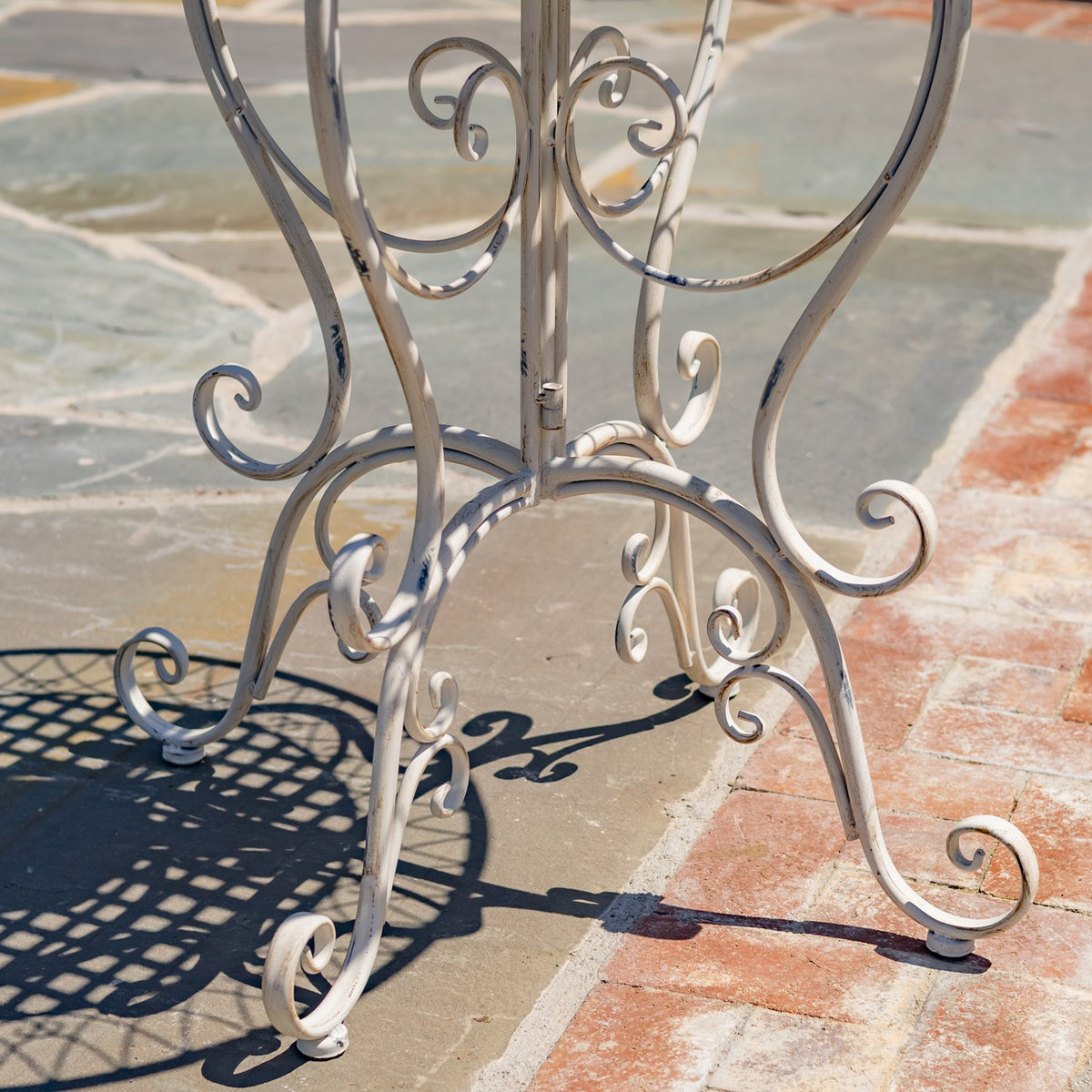 San Marino Round Mosaic Bistro Table "Turin"
