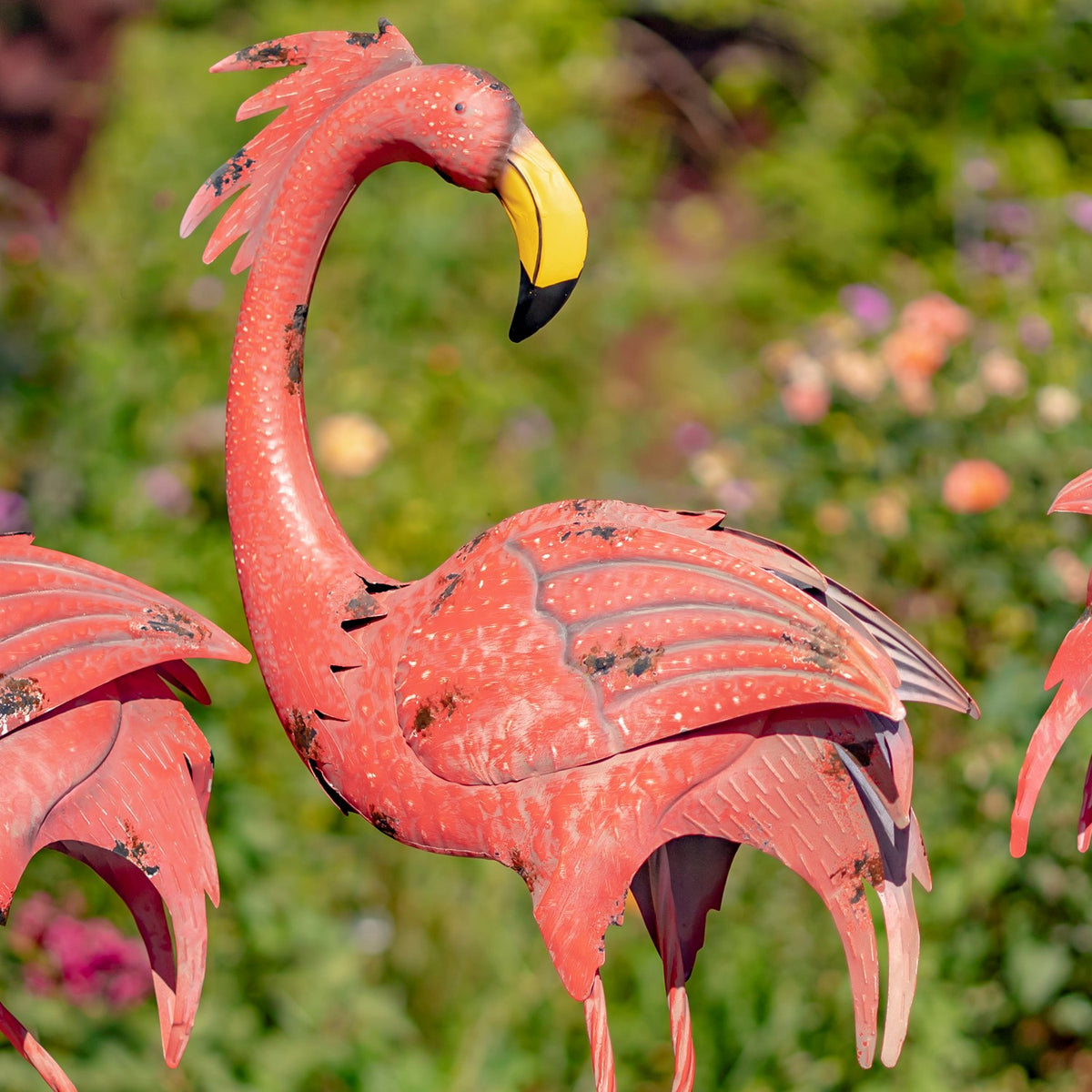 Set of 4 Bright Pink Iron Flamingos