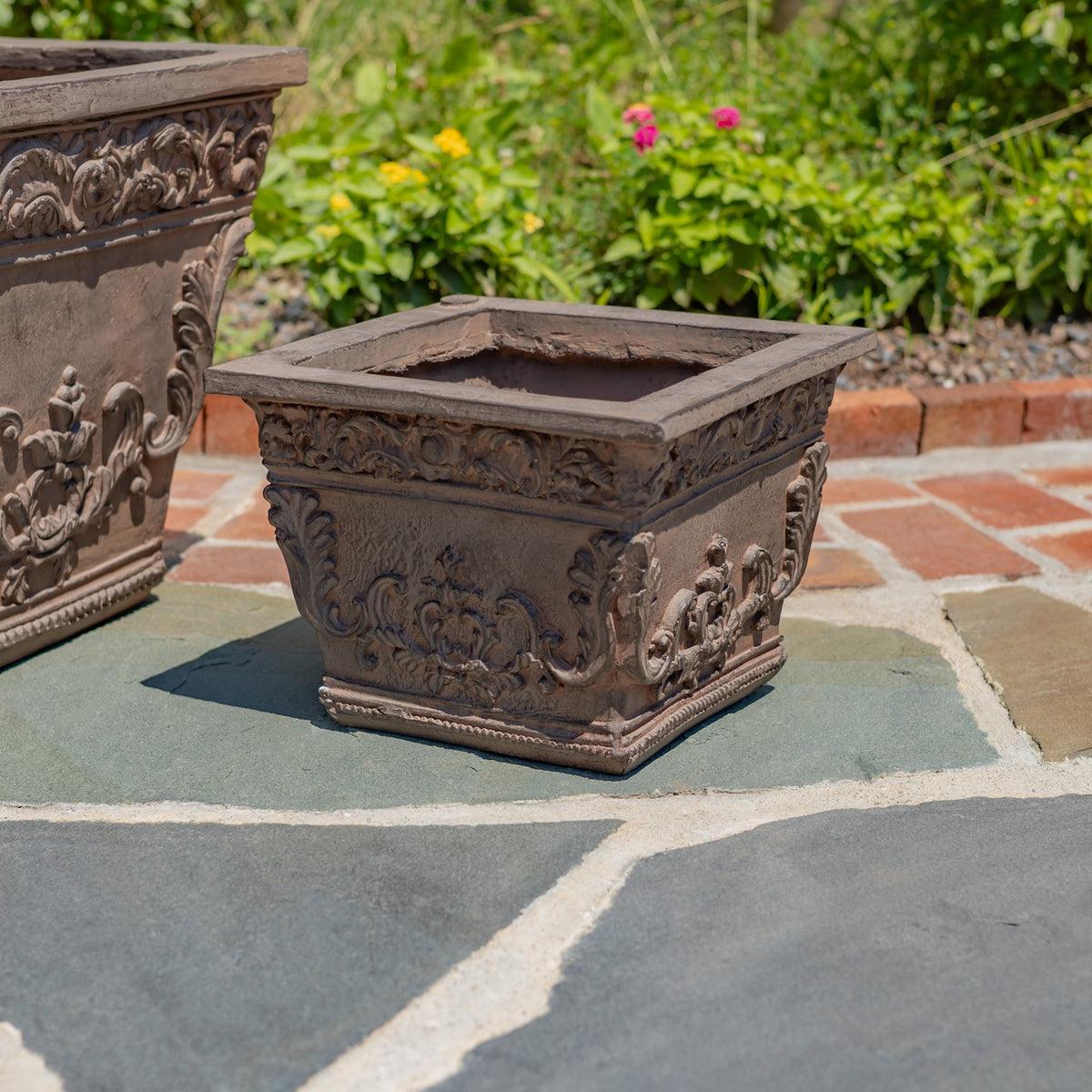 Set of 3 Assorted Magnesium Square Flower Pots