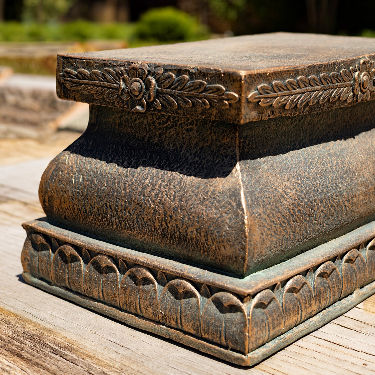 12" Magnesium Pedestal Base for 26.5"t Lions