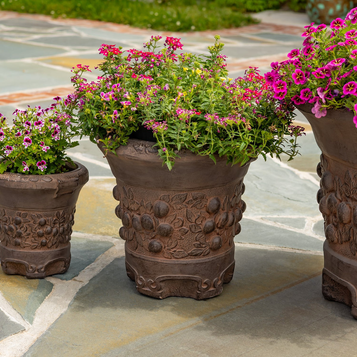 Set of 3 Assorted Magnesium Round Urn Planters