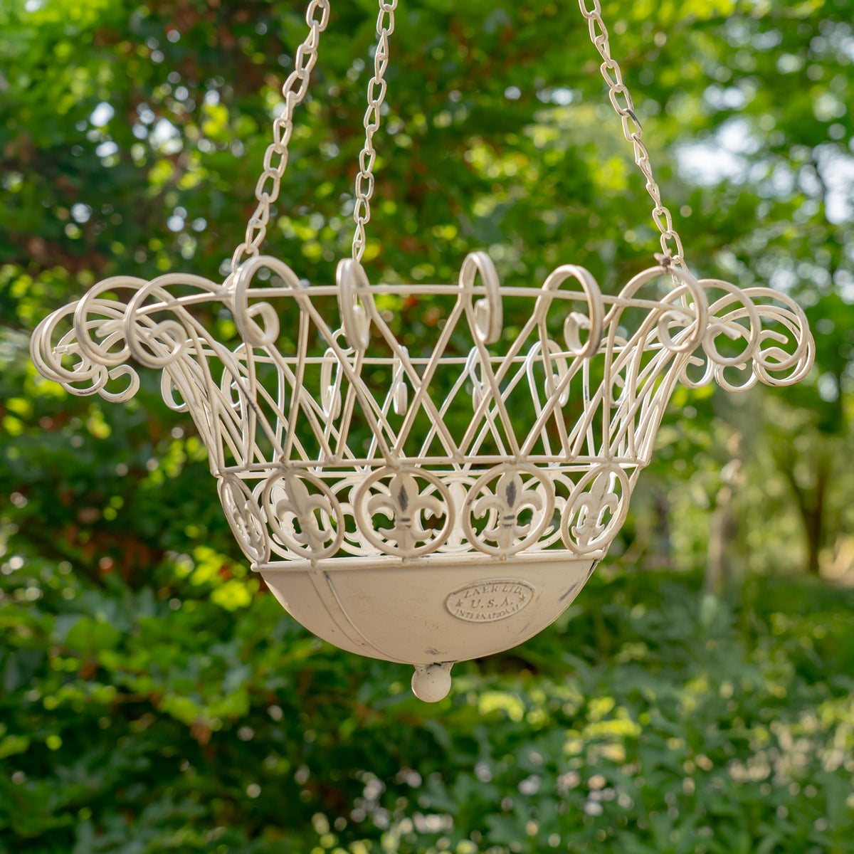 Set of 2 Metal Hanging Basket Planters "Stephania"