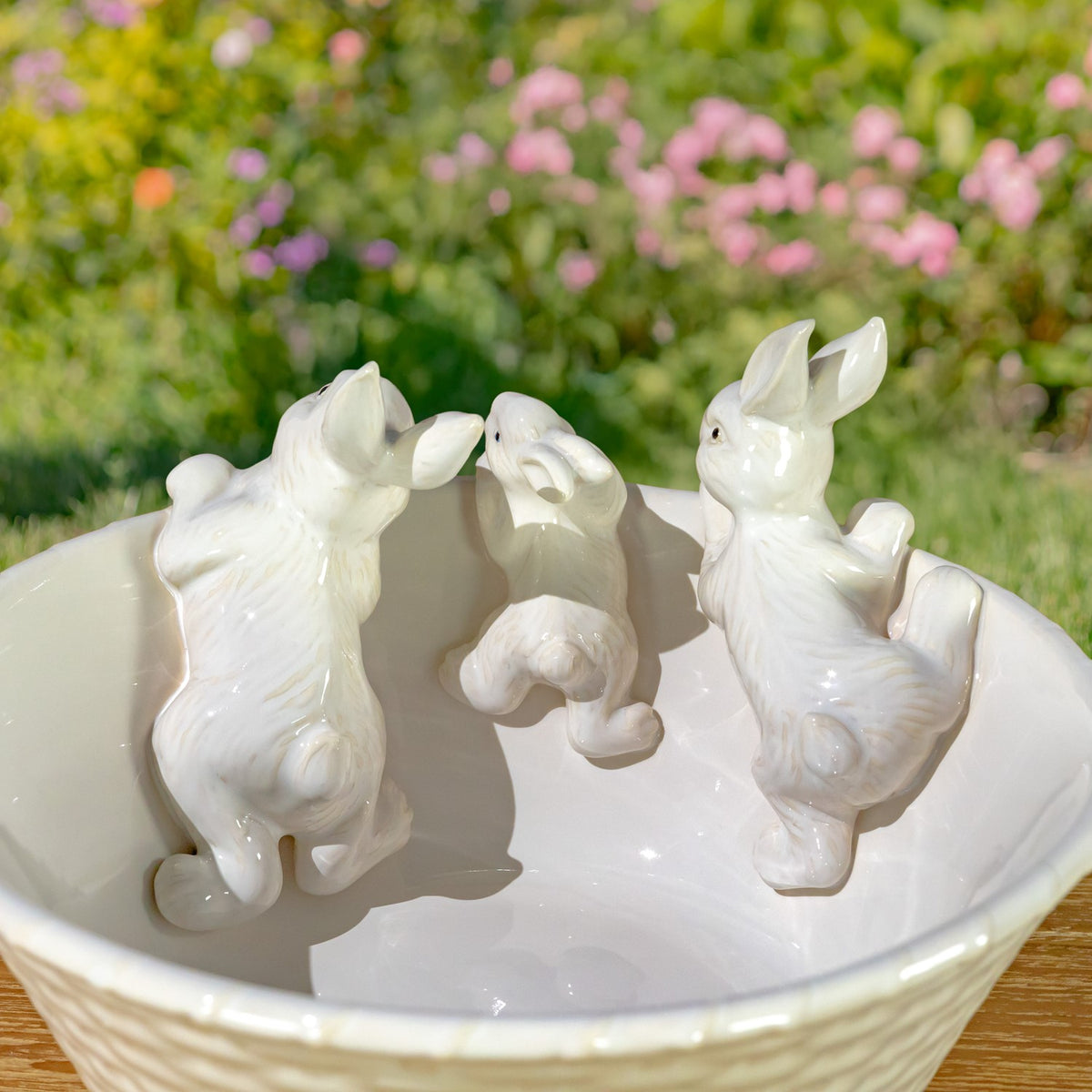 12" Ceramic Oval Basin with Peeping Bunnies "White Rabbit"
