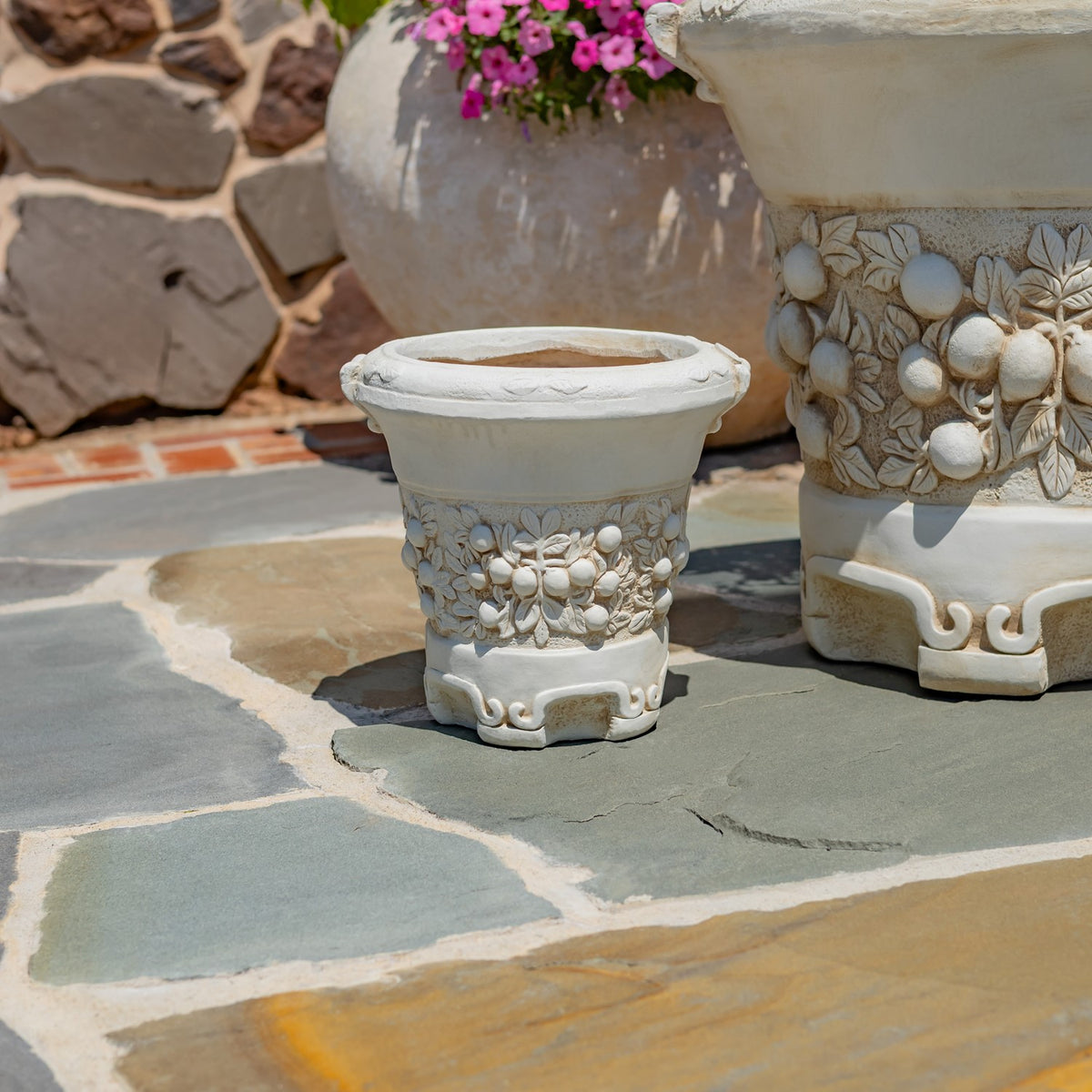 Set of 3 Assorted Magnesium Round Urn Planters