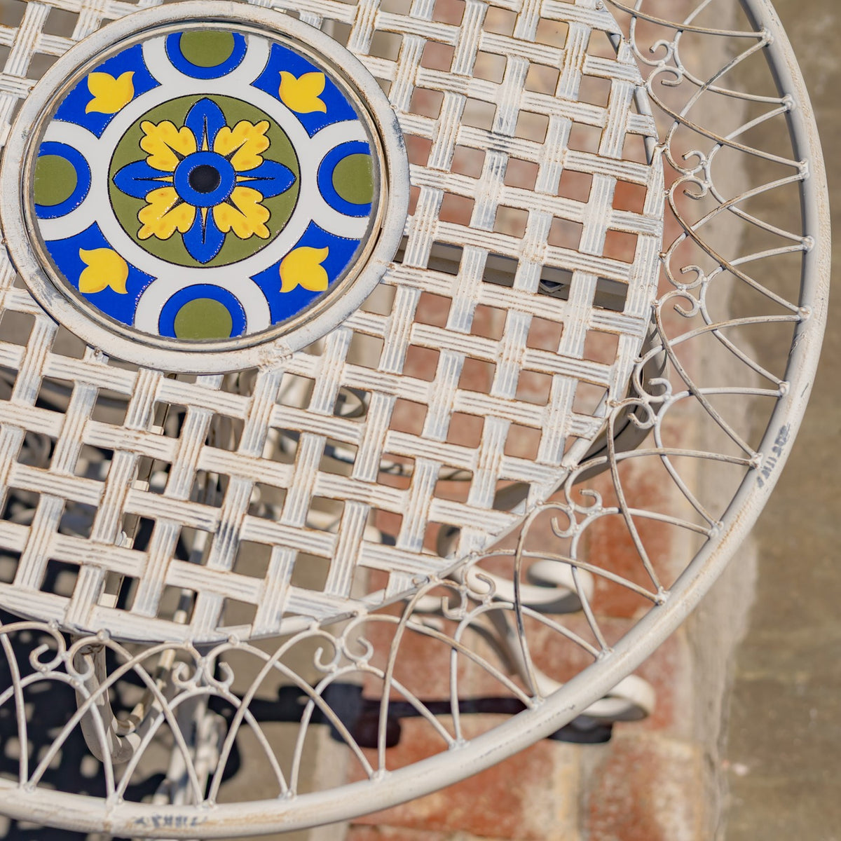 San Marino Round Mosaic Bistro Table "Turin"