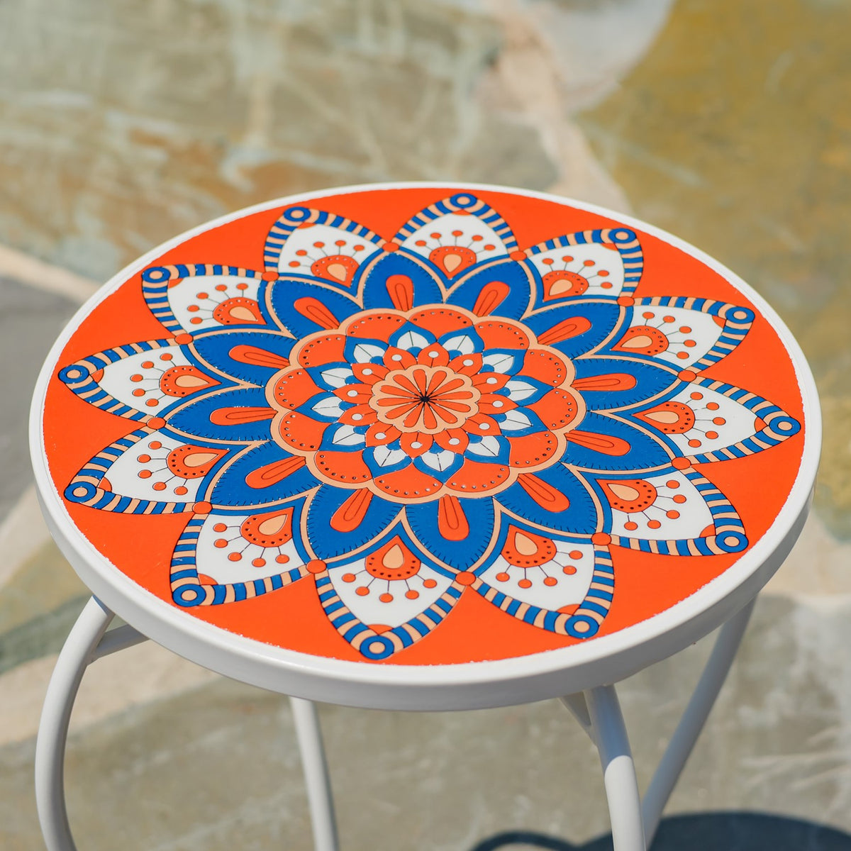 "Tivoli" 22" Tall Mosaic Pedestal Plant Stand - White/Red