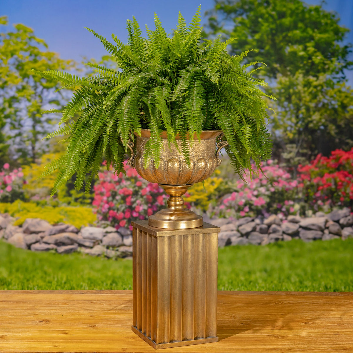 Set of 2 Assorted Metal Urns "Bacchus"