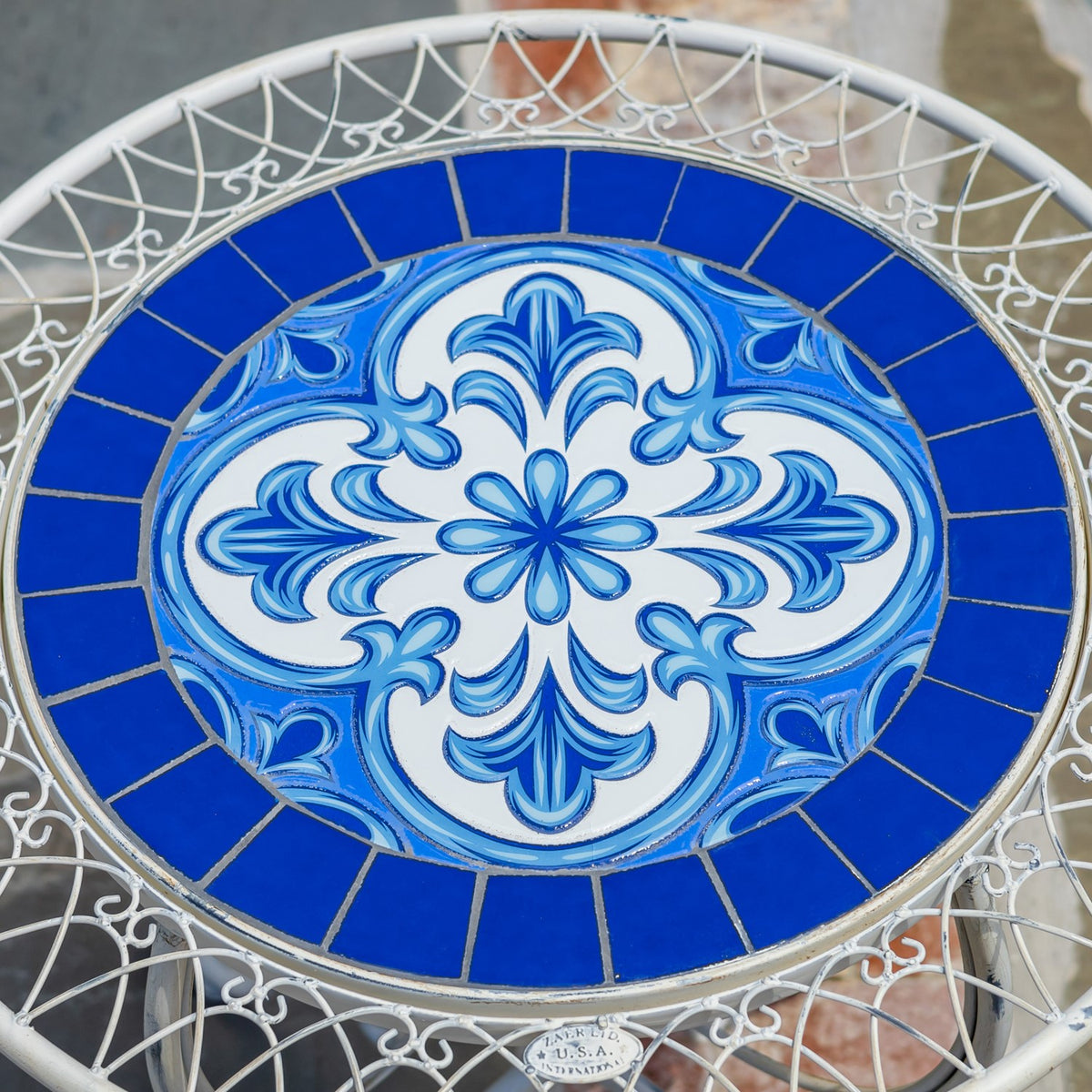Catalonia Three Piece Mosaic Bistro Set "Écusson"