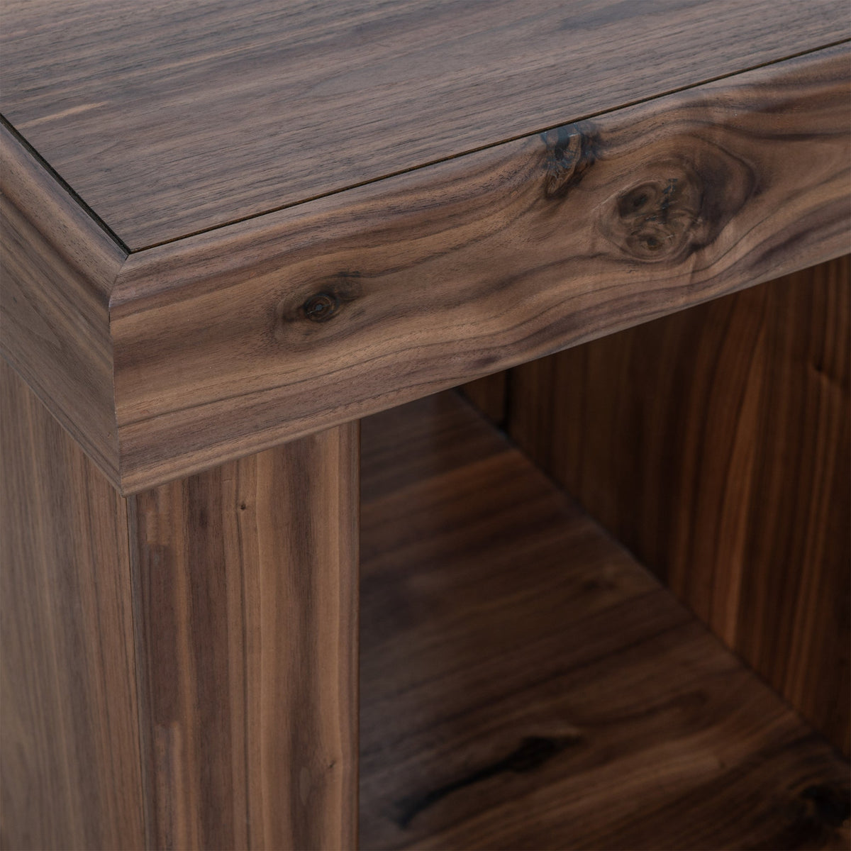 Sequoia End Table, Walnut