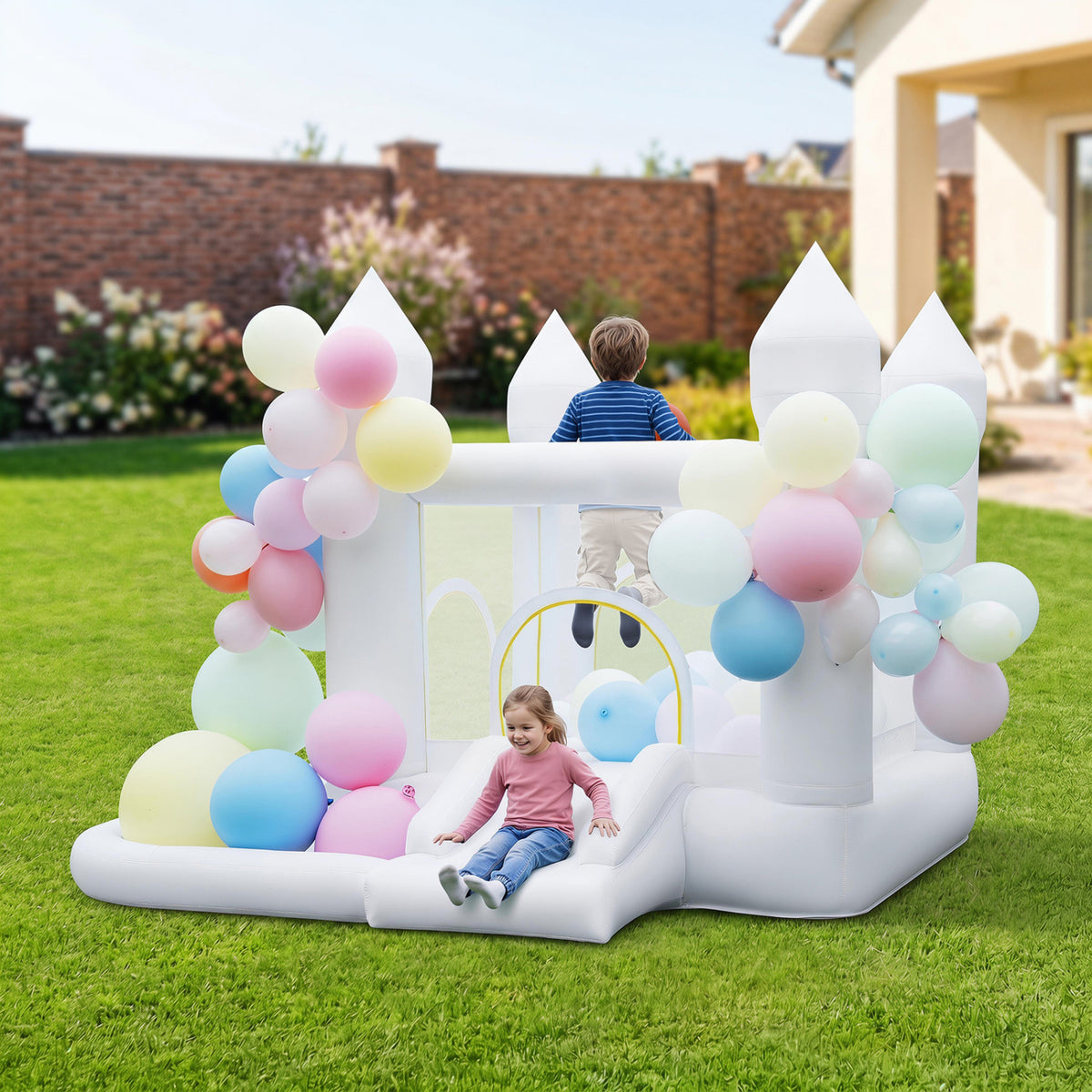 Inflatable Bounce House with Jumping Area and Basketball Hoop for Wedding Party